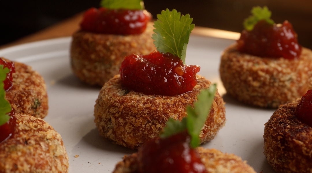 Crab Cakes with Chilli Tomato Jam